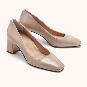 NWOT Inez tan patent block heels
